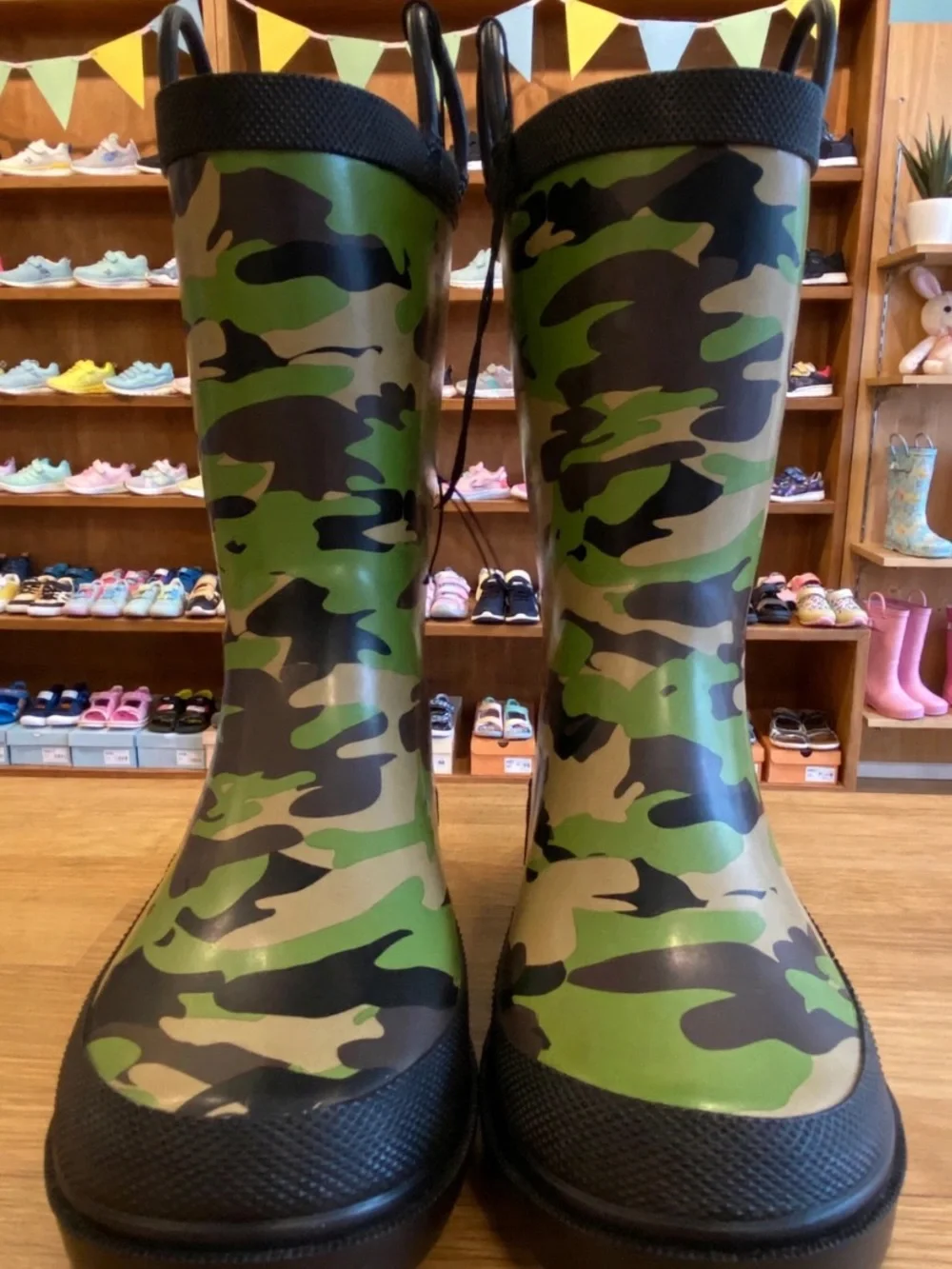 Brand New! Western Chief Kids Green Camo Rain Boots